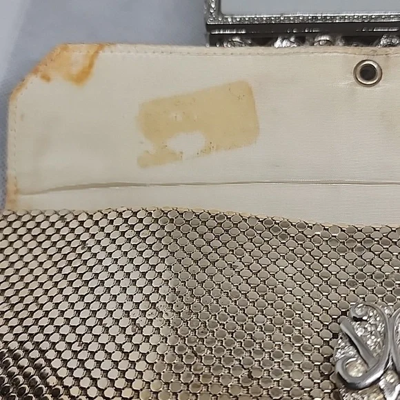 VINTAGE WHITING and DAVIS CO.MESH GOLD CLUTCH ✨️ - Picture 4 of 7